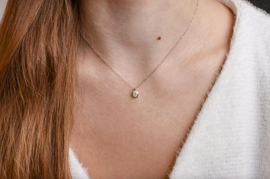 Minimalist Dainty Silver Cubic Zirconia Necklace