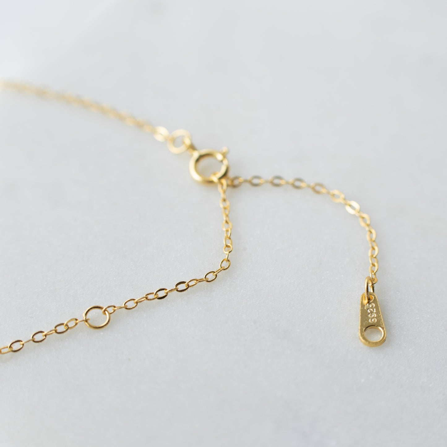 Dainty Gold Flower Necklace