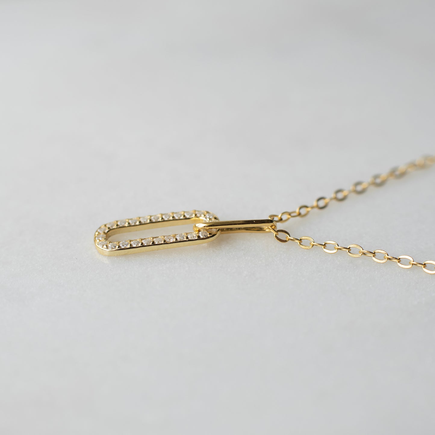 Dainty Gold Interlocking Pendant Necklace