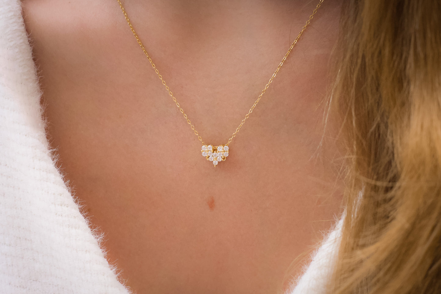 Two-In-One Necklace - Gold Heart Necklace & Flower Drop Necklace