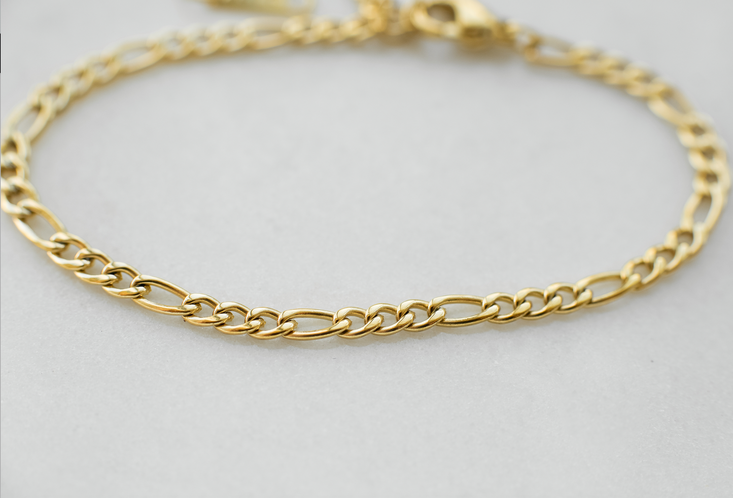 18K Gold Figaro Chain Bracelet